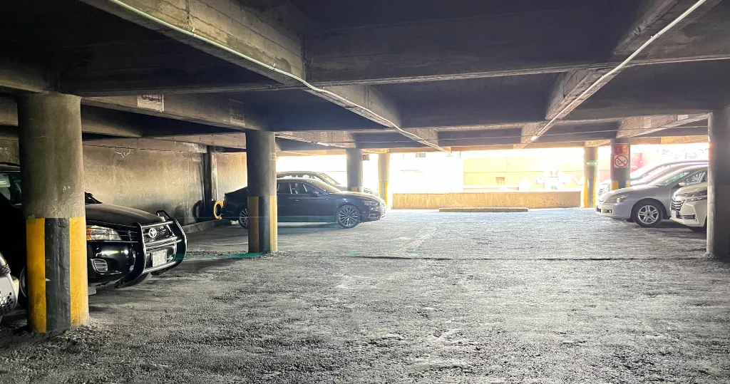 Imagen del estacionamiento 3