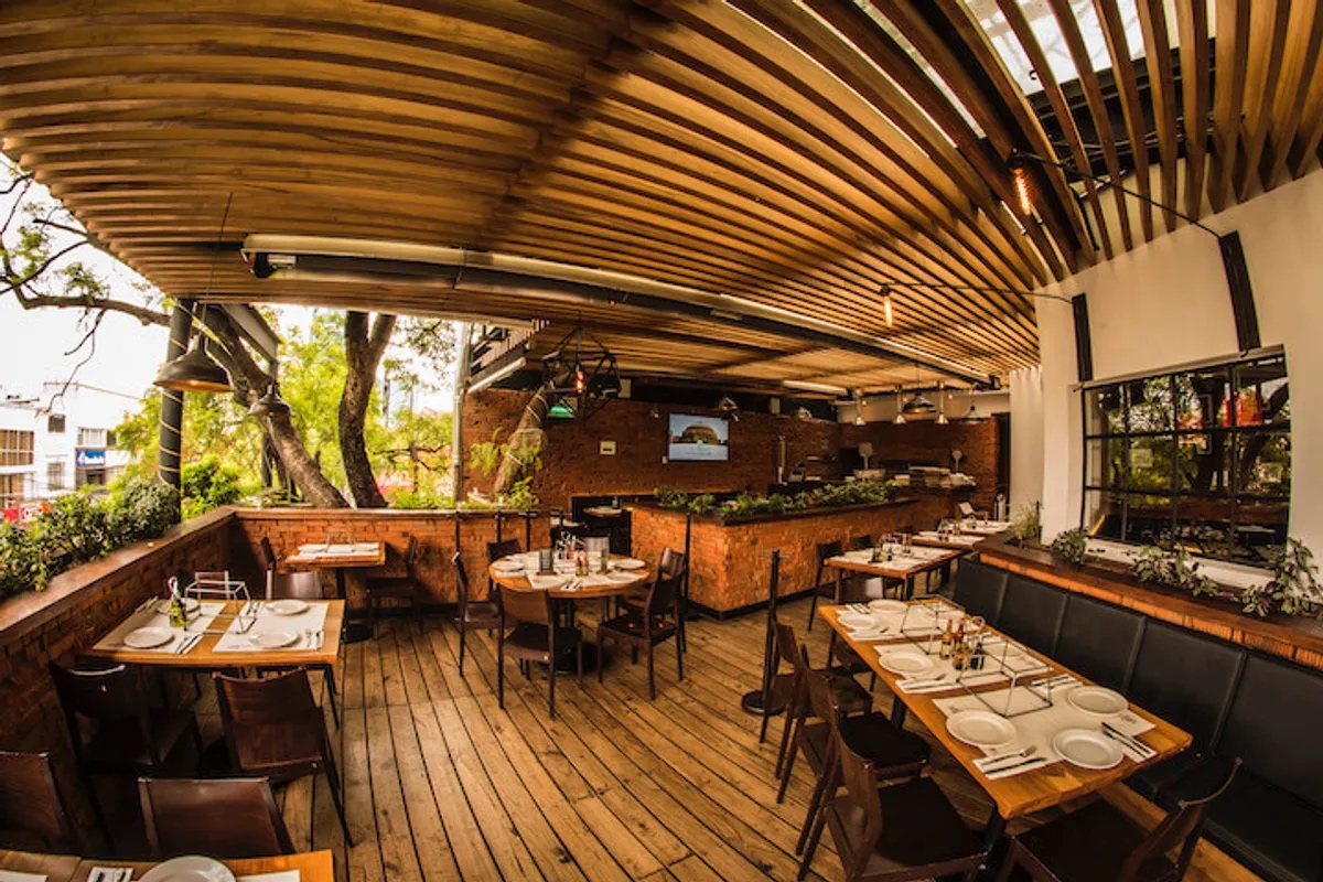 Restaurante 50 Friends