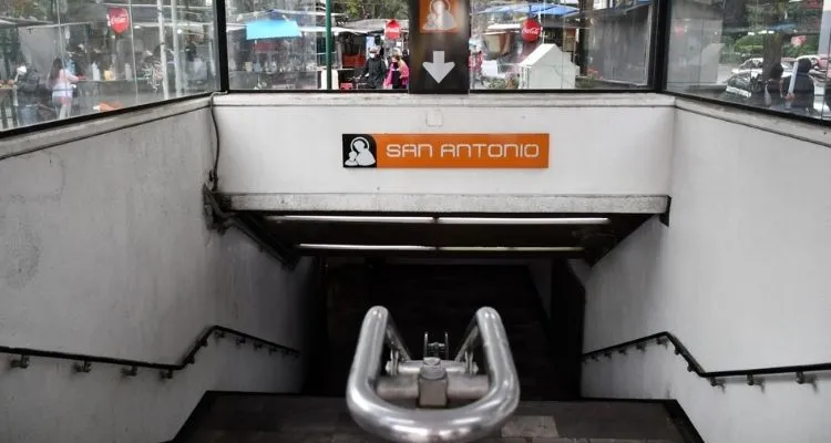 Estación de Metro “San Antonio”