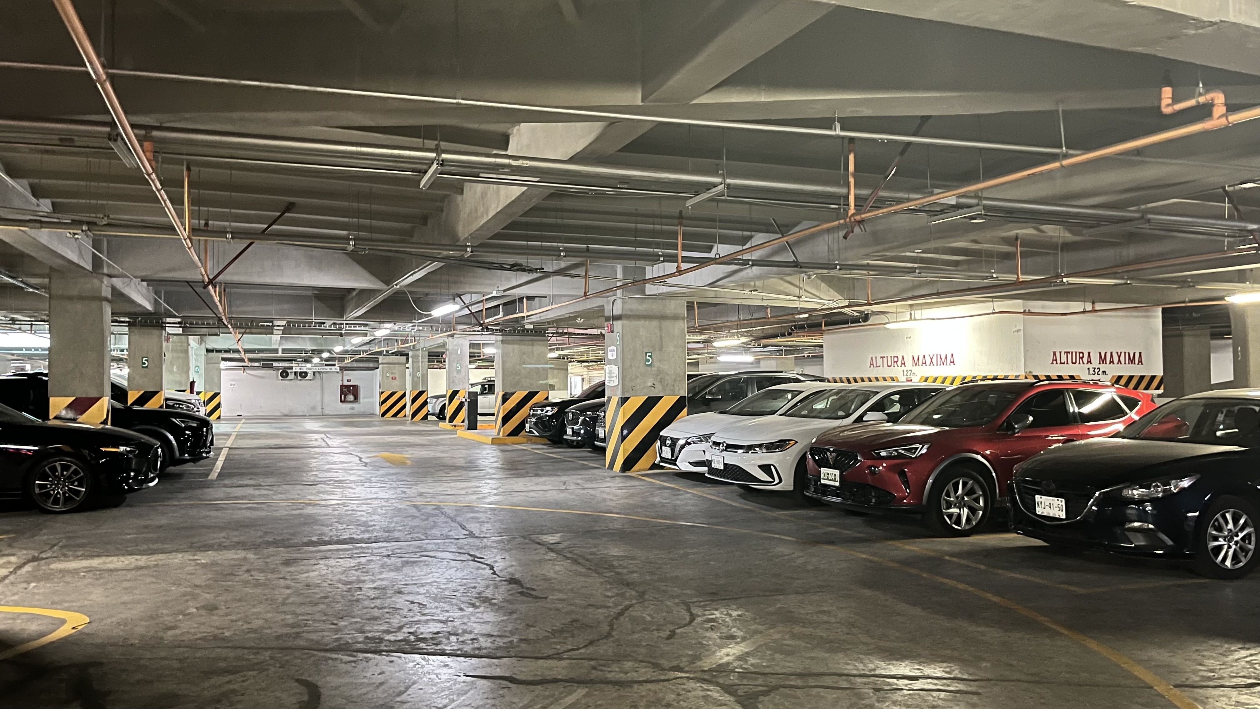 Imagen del estacionamiento 1