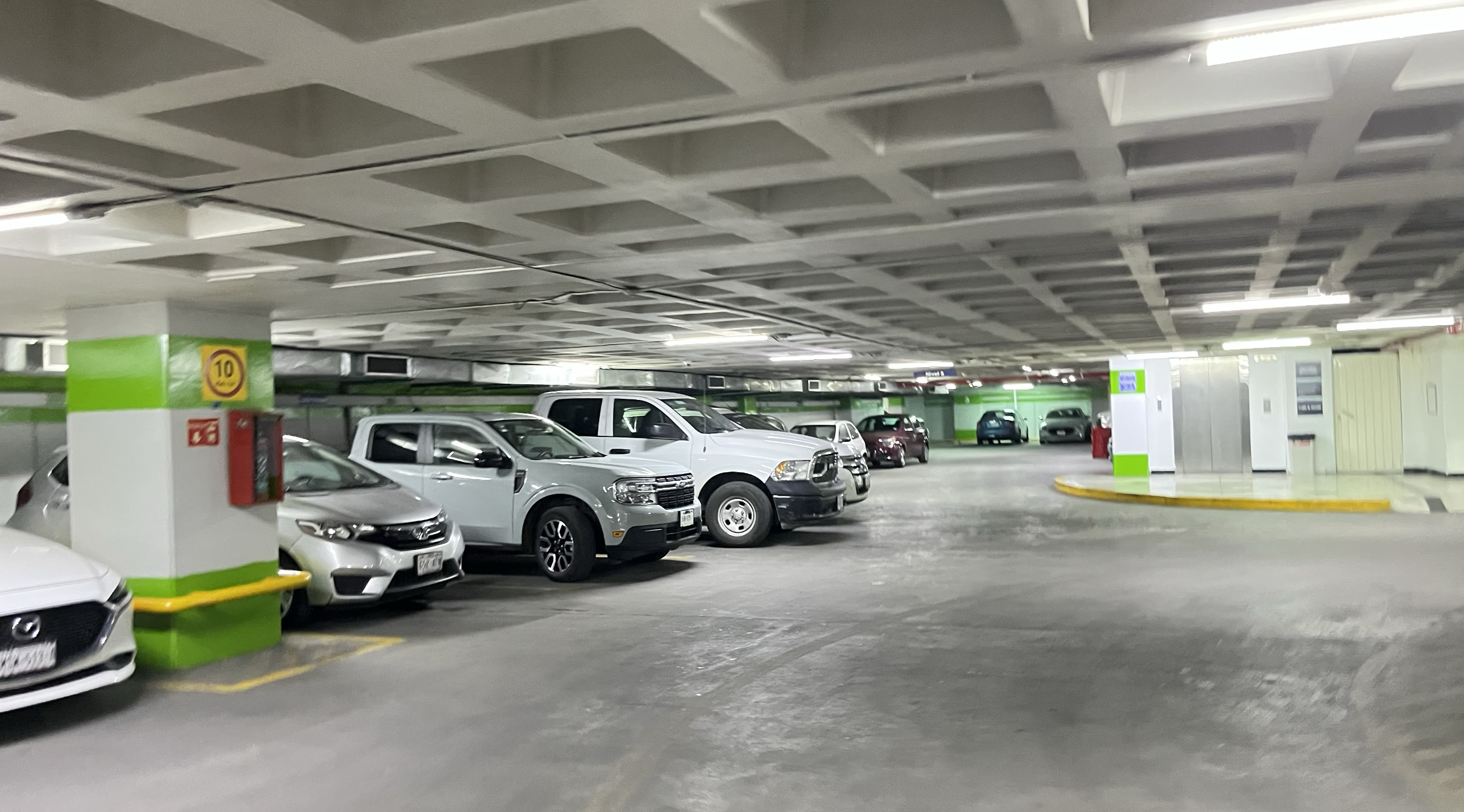 Imagen del estacionamiento 2