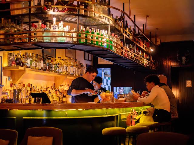 Baltra Bar