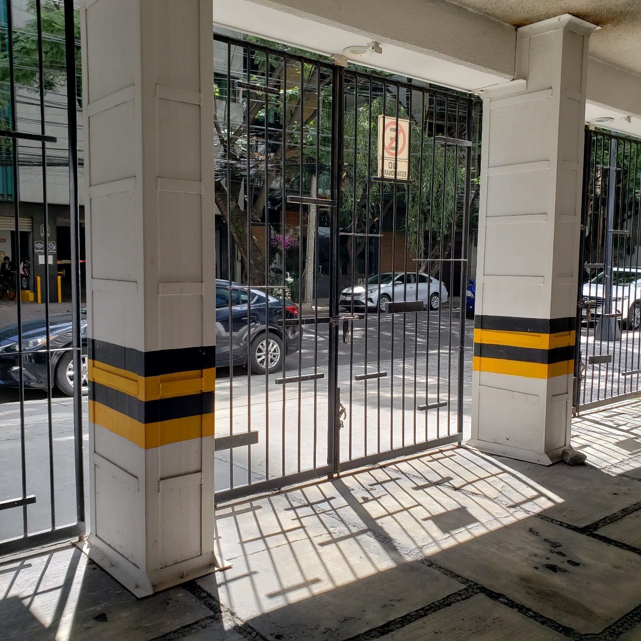 Estacionamiento en chapultepec morales - Imagen 1