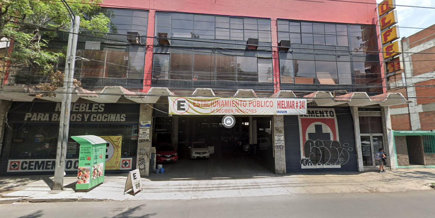 Calzada General Mariano Escobedo, Mariano Escobedo