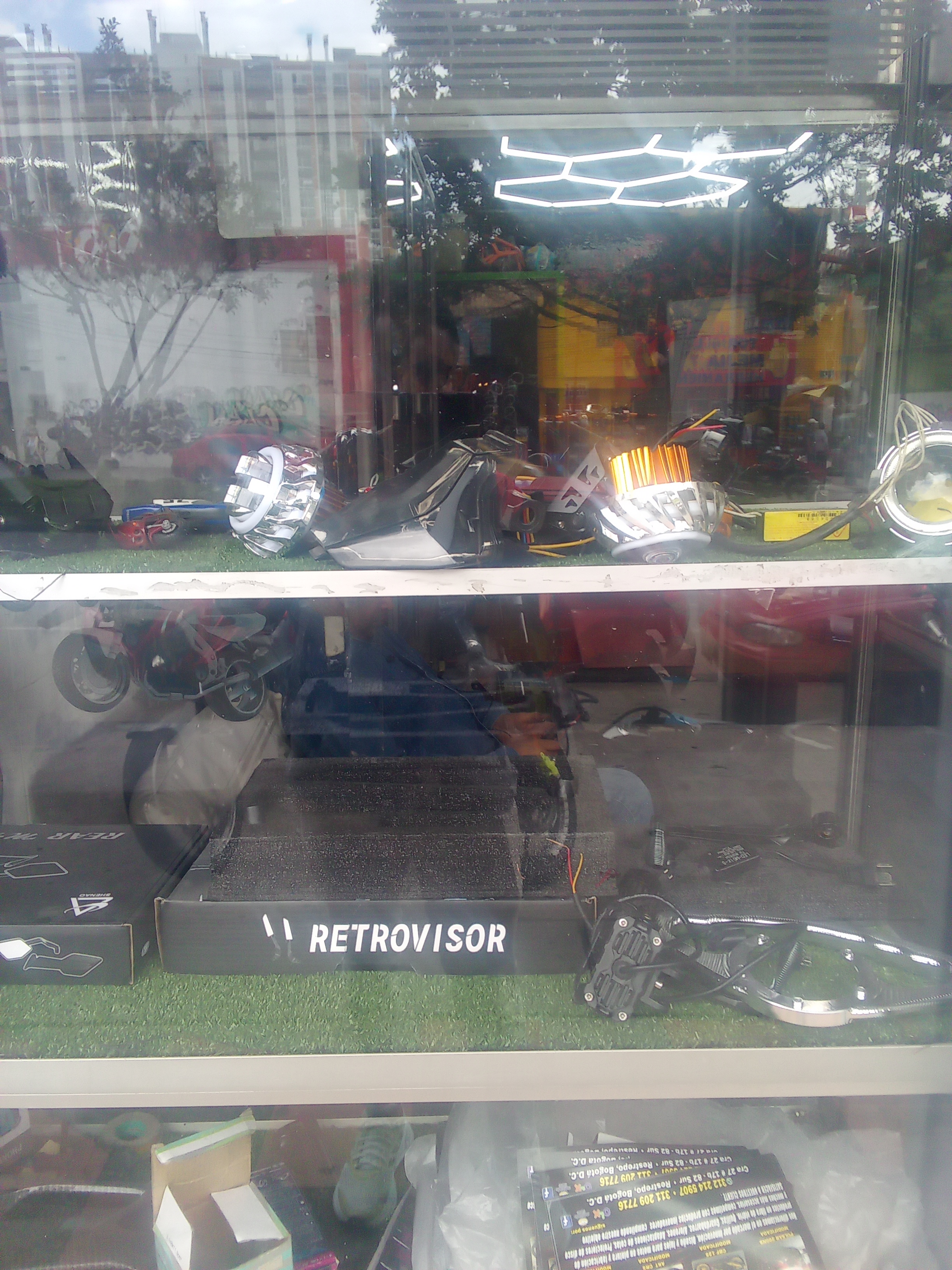 Accesorios fibra para motos