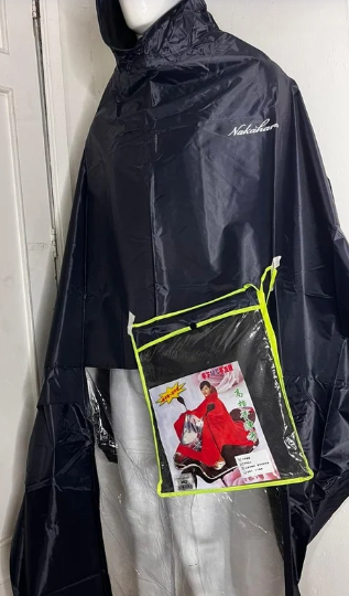 IMPERMEABLES para la persona y la moto
