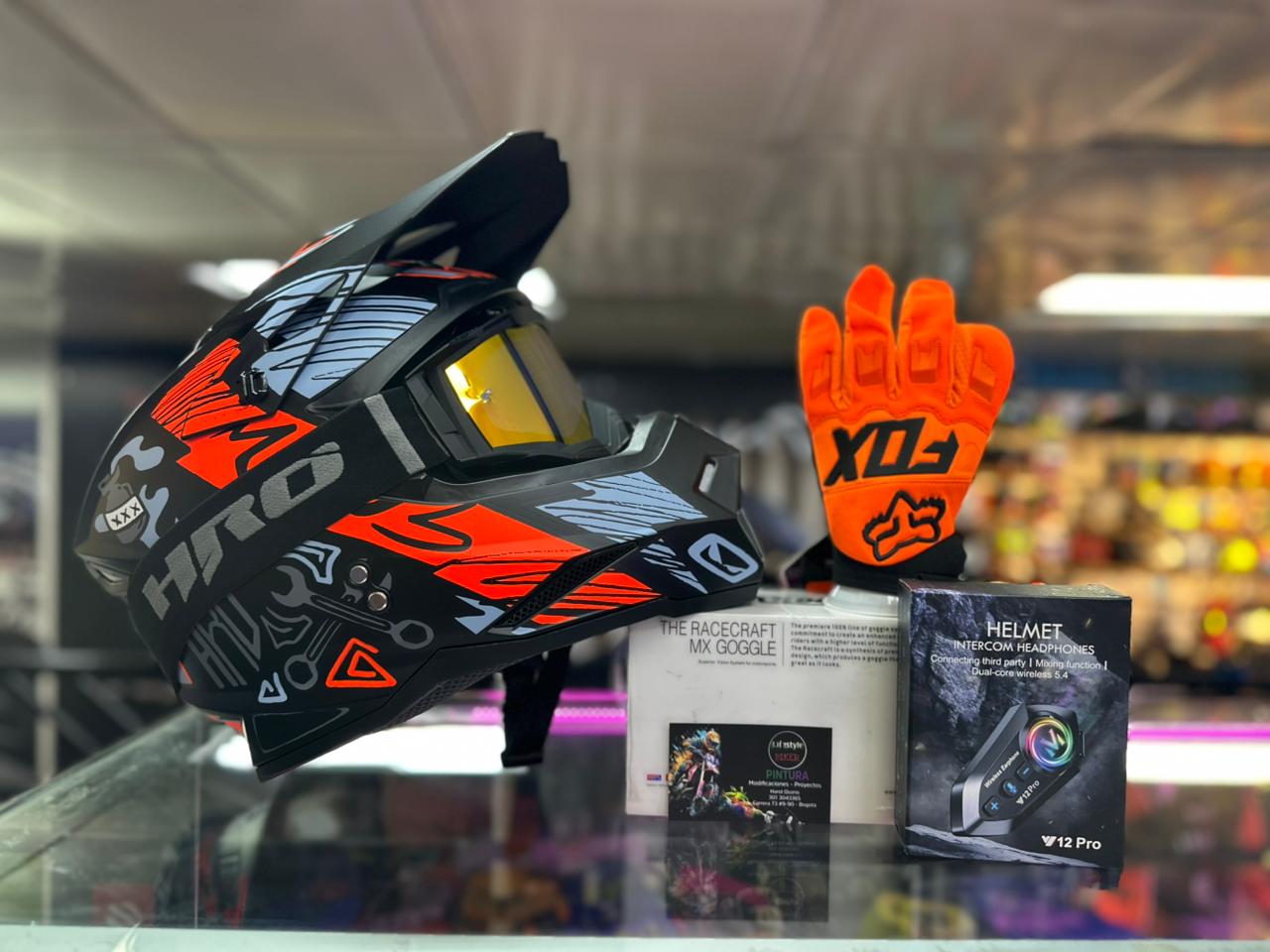 COMBO CASCO + INTERCOMUNICADOR + GUANTES