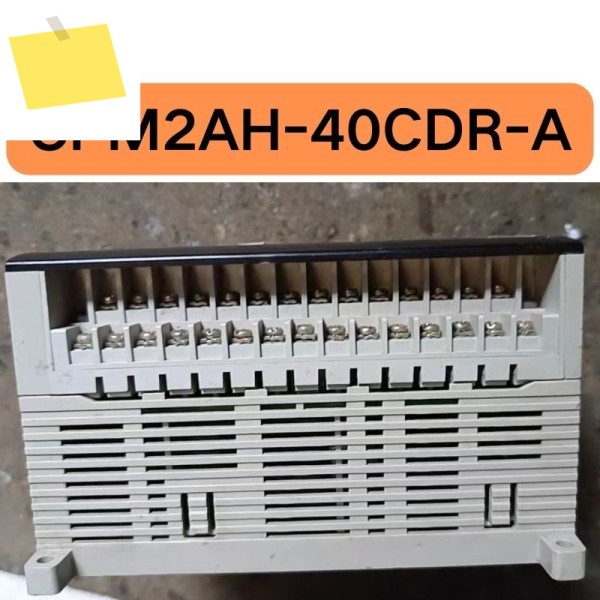 중고 CPM2AH-40CDR-A PLC 컨트롤러는 OK 기능을 그대로 테스트했습니다 제품 이미지