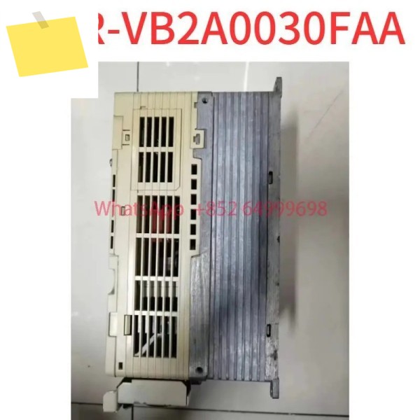 중고 테스트 완료 OK CIMR-VB2A0030FAA V1000 인버터 220V5.5KW7.5KW 제품 이미지