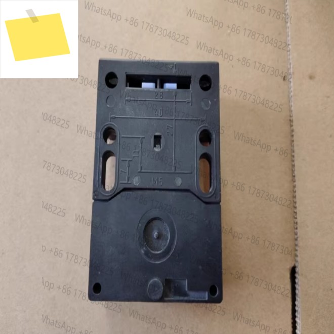 1PC AZ15 zvrk-M20 또는 제한 안전 스위치 신품 원본 제품 이미지