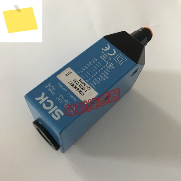 SICK 컬러 스케일 센서 CS84-N3612 1028231 NPN 10-30V 있음 제품 이미지