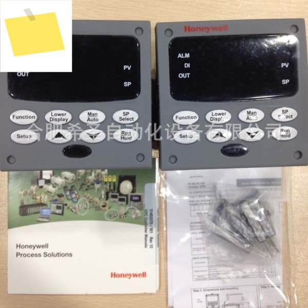 하니웰 DC3200 온도 조절기 DC3200-RE-300R-100-1000-00-0 제공 제품 이미지