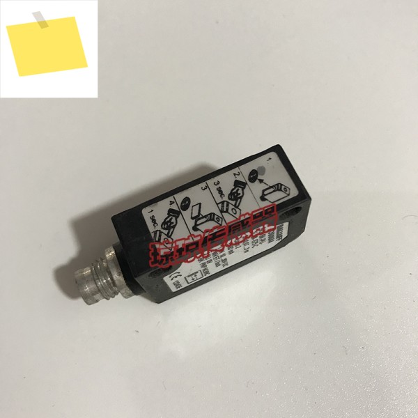 BALLUFF 광전 스위치 센서 BOS00A4 6K-PU-1LQA-S75-C 제품 이미지