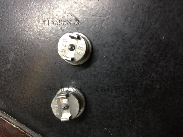 미국 NORDSON 노즐 92068 1414 1412 16015 16023 제품 이미지
