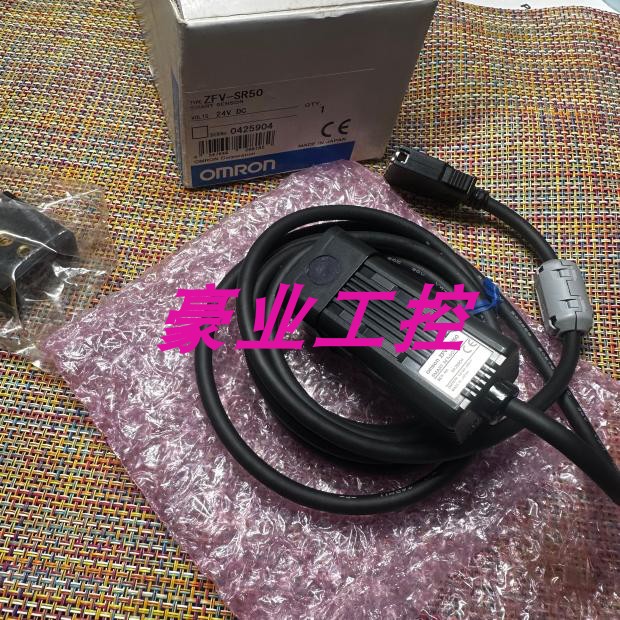 정품 Omron ZFV-SR50 이미지 센서 카메라 일본에서 생산된 새롭고 오리지널 OMRON 바코드 리더기. 제품 이미지