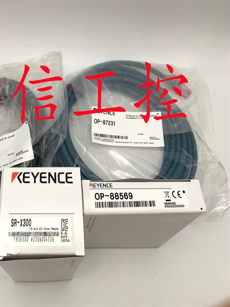 아주 새롭고 정품인 KEYENCE SR-X300/OP-88682/87231/88569가 재고가 있습니다. 제품 이미지