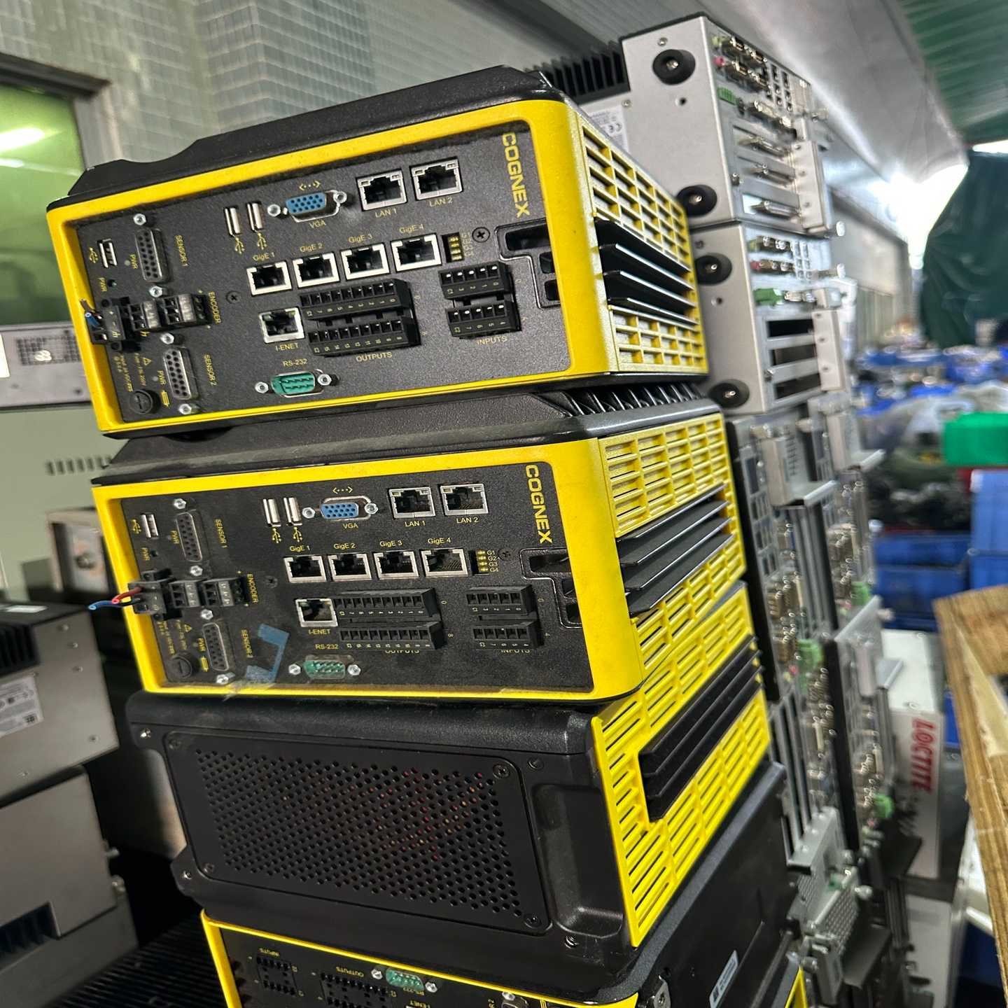 Cognex VC7L-ASSY-420 비전 컨트롤러에 적용 가능 제품 이미지