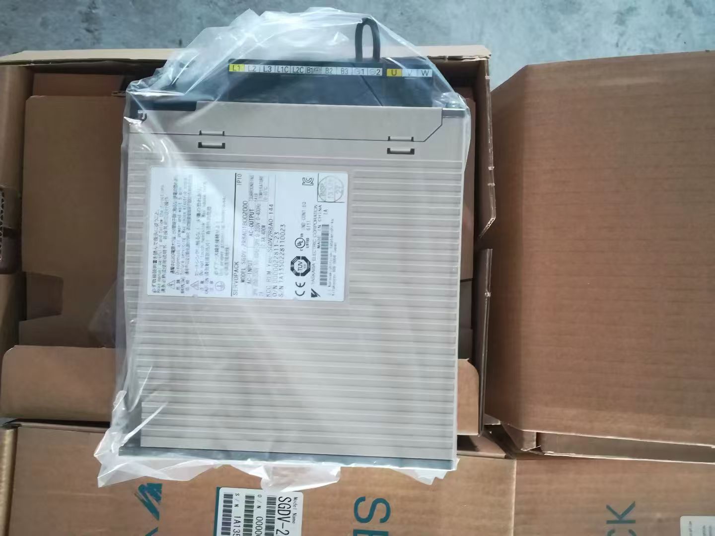 Yaskawa SGDV-2R8A01B/SGDV-1R6A01B/SGDV-R90A01B/002000 1년 보증 제품 이미지