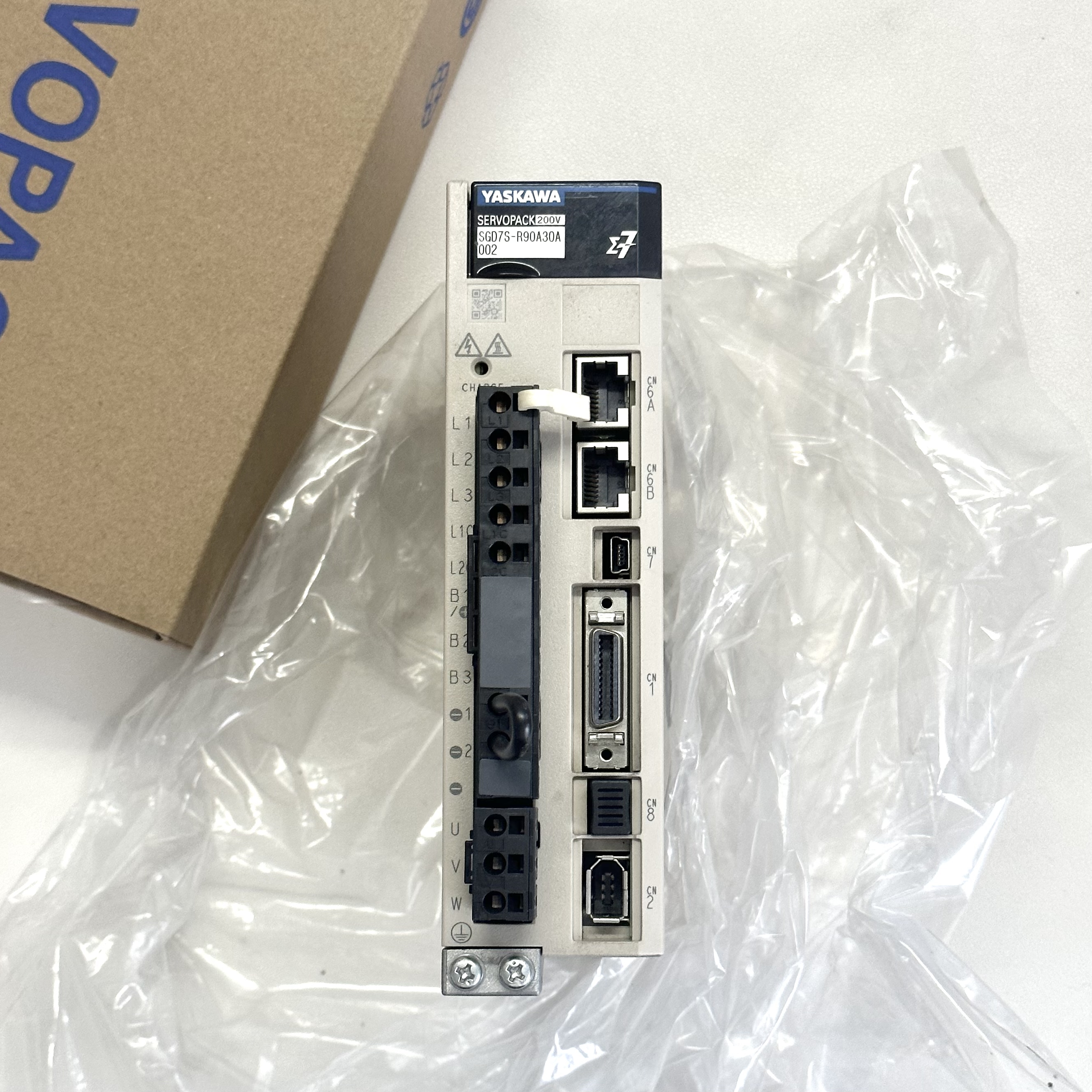 야스카와 SGD7S-120A30A/1R6A30A/2R8A30A/R90/5R5/7R6/180/200/330 제품 이미지