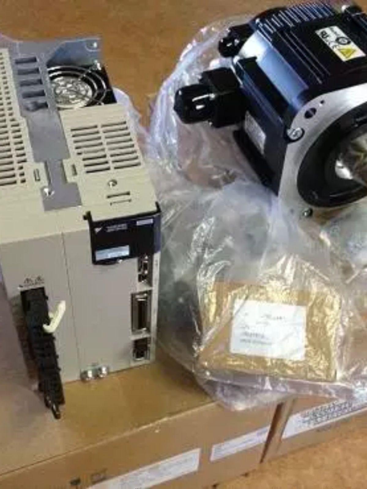 SGDV-5R5A11A/7R6A11A/3R8A11A/200A01A/05A/15A/21A/002000 야스카와 제품 이미지