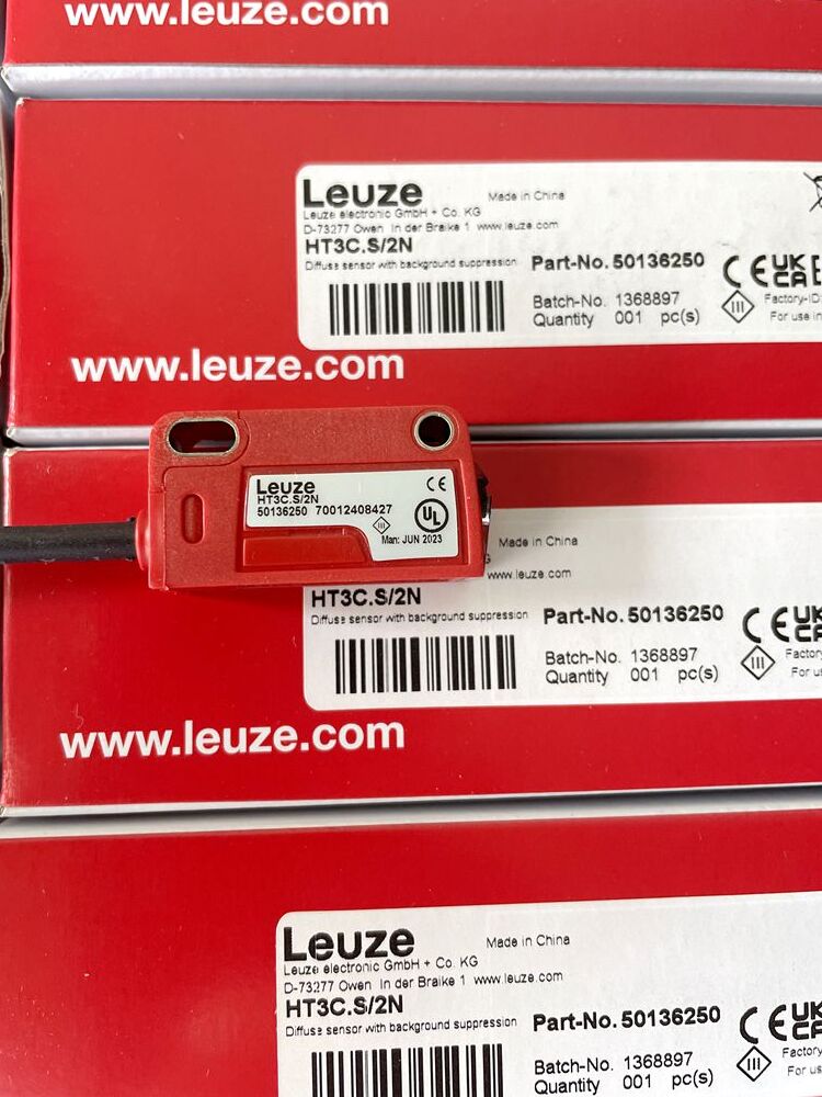 새로운 정품 LEUZE 광전 스위치 HT3C.S/4P HT3C.S/2N HT3C.S/6G-M8 제품 이미지