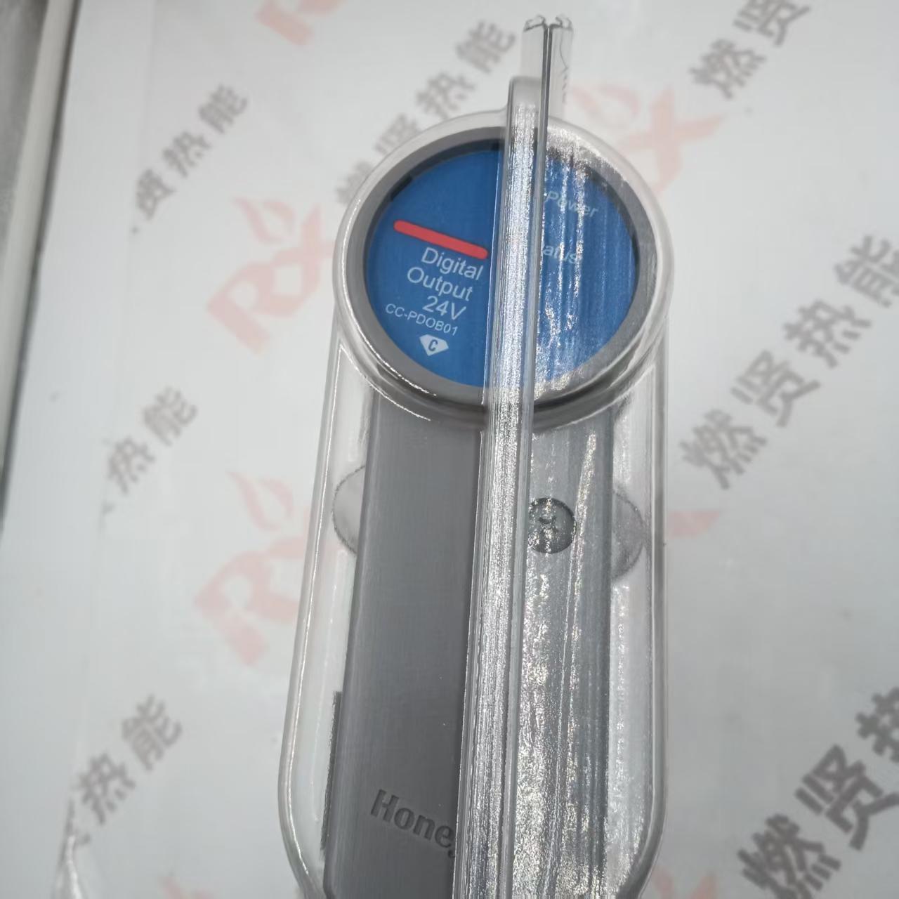 재고에 Honeywell 8C PKS CC PC PLC 카드CC-PDOB01 원본 20개가 제품 이미지