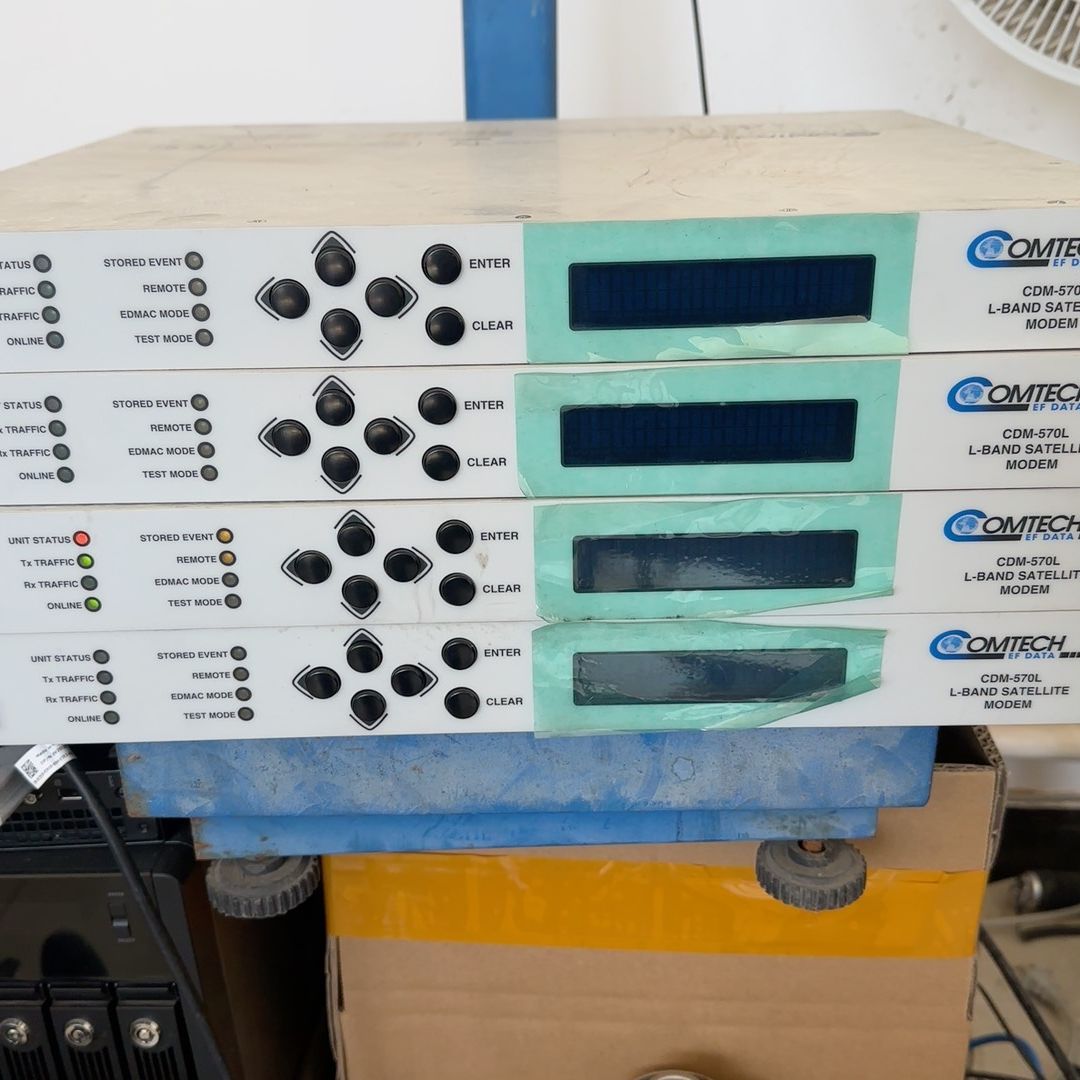 Comtech CDM-570L 모뎀 성능은 정상 제품 이미지