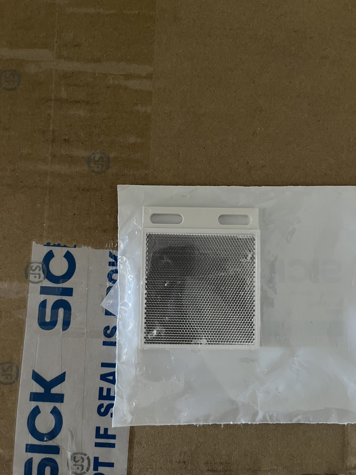아주 독일산 SICK PL80A P250F 반사경 제품 이미지