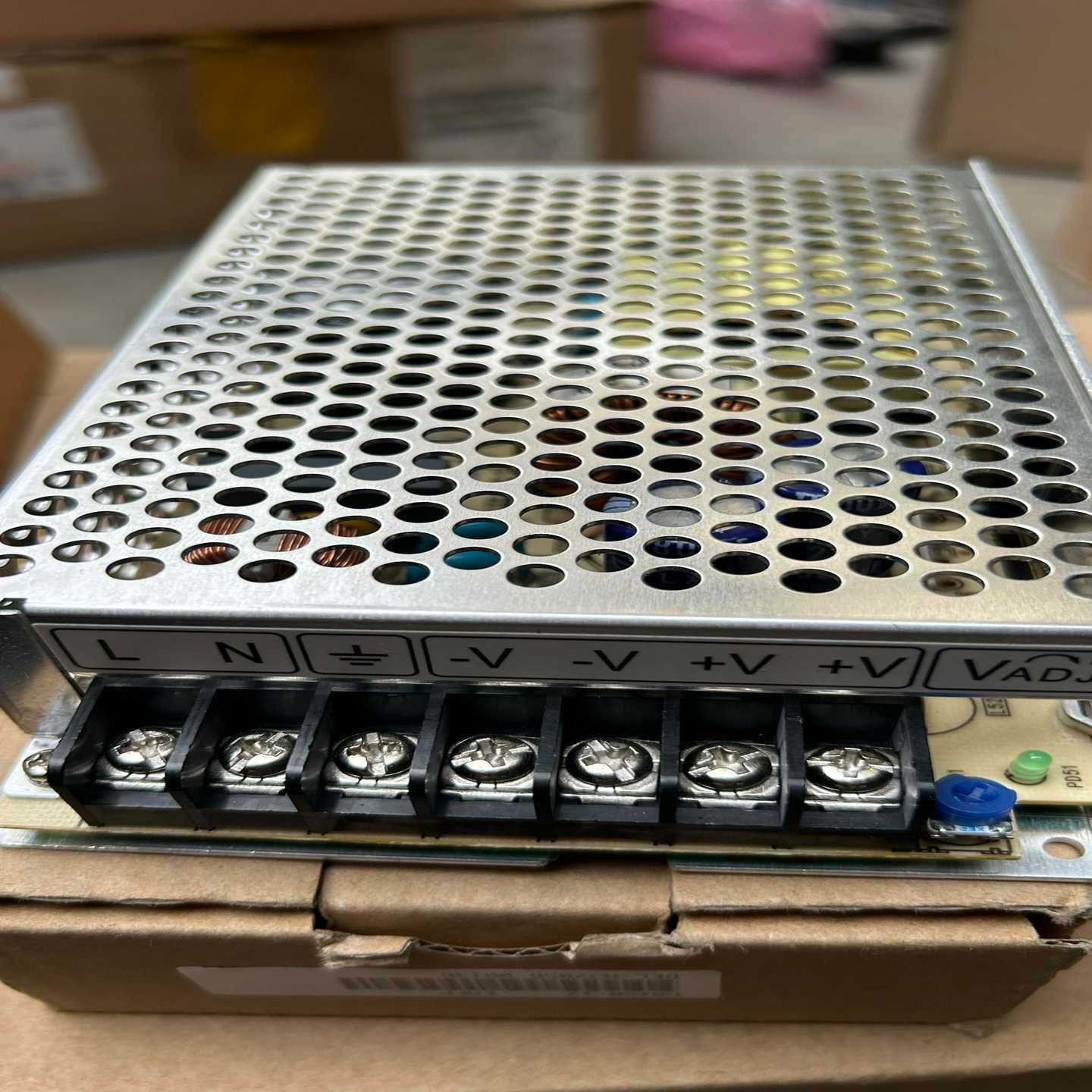 CS15012/TDKLAMBDA 전원 공급 장치 제품 이미지