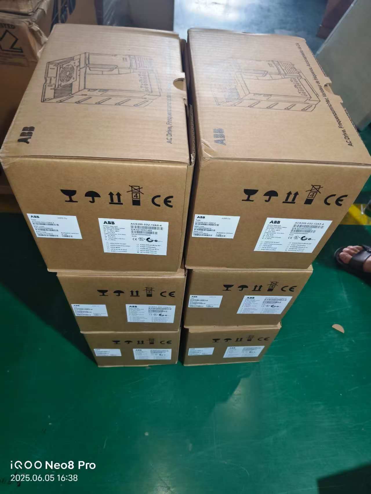 ABB 주파수 인버터 ACS35503E05A64/07A3/08A8/12A5/15A6/23A1 제품 이미지