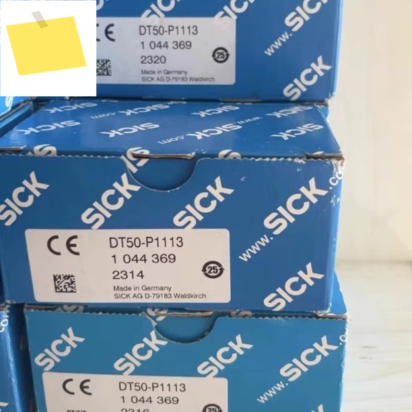 SICK DT50- P1113 중거리 센서 제품 이미지