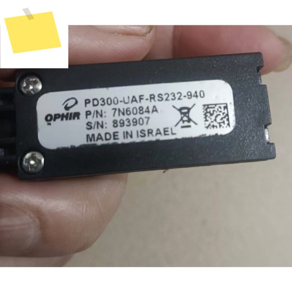 중고 PD300-UAF-RS232-940 레이저 센서 및 플러그 테스트를 거친 판독 헤드 연결 케이블이 빠르게 되었습니다 제품 이미지