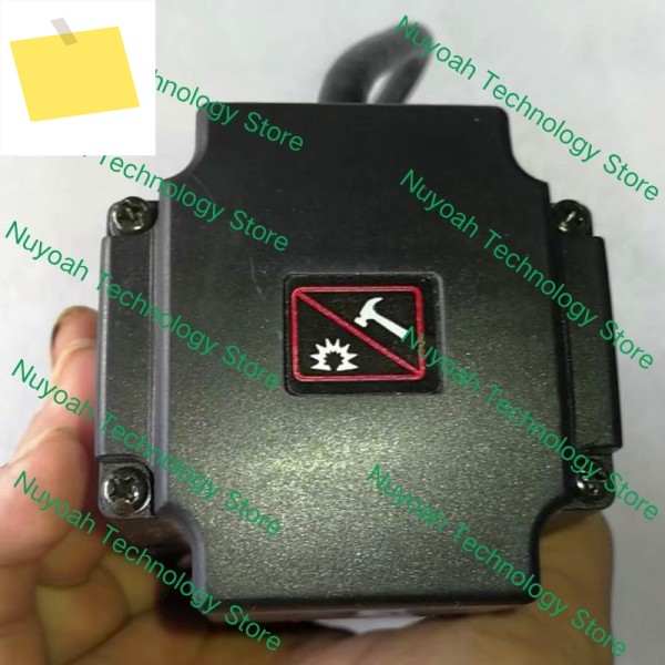 중고 APM-SB04AEK 400W 서보 모터 테스트 완료 및 신속 제품 이미지