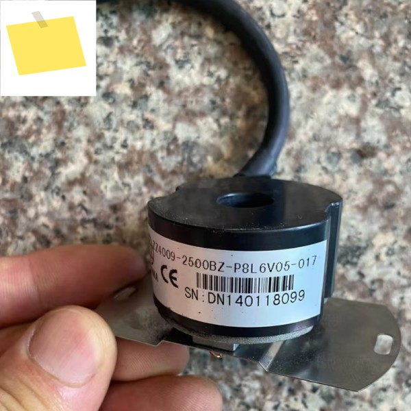 중고 ZZ4009-2500BZ-P8L6V05-017 인코더, 테스트 완료 제품 이미지