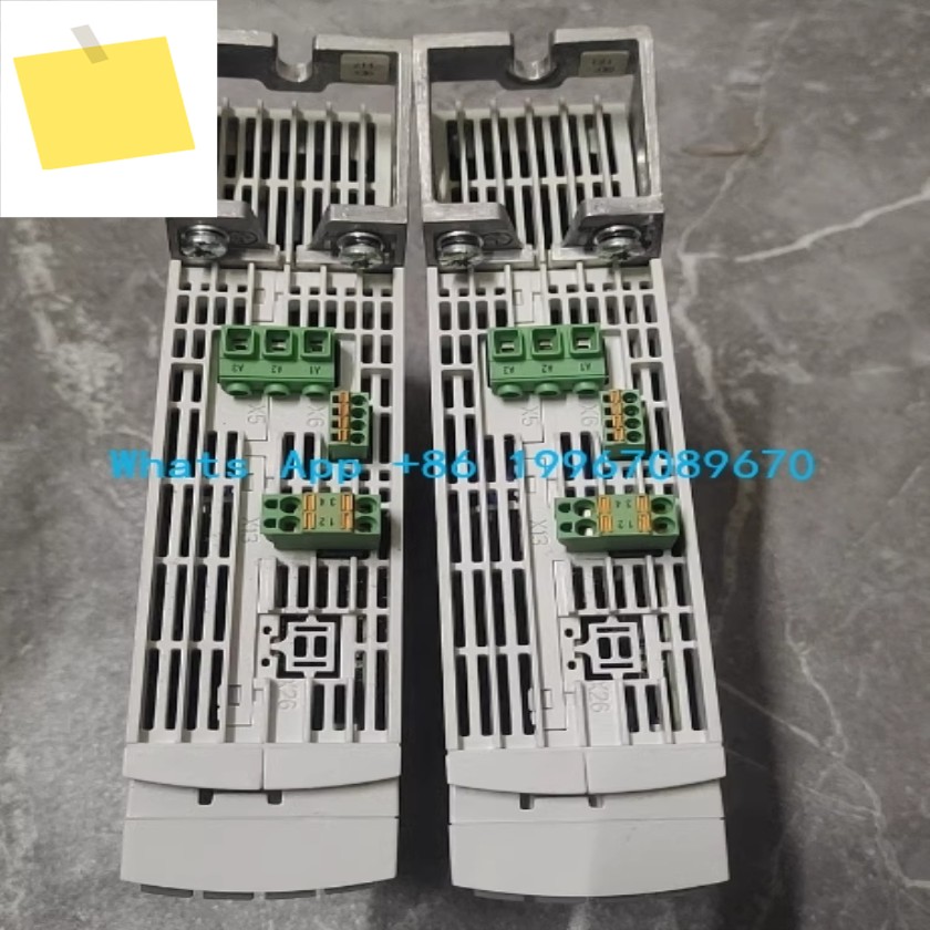 서보 드라이브 HCS01. 1E-W0008-A-03-E-S3-EC-NN-L3-NN-FW,R 911338054 제품 이미지