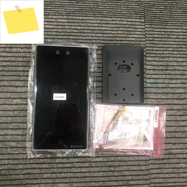 Ds-k1t673m 출입 통제 얼굴 인식 지문 근태 기록기 제품 이미지