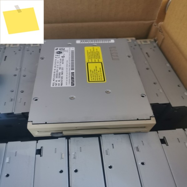 Fujitsu MCP3130UB 1.3GB USB 인터페이스 MO 드라이브 제품 이미지