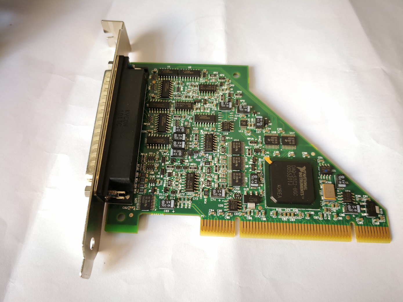 NI PCI-6010 데이터 수집 카드779348-01 - DAQ 카드송장 제공 가능 제품 이미지