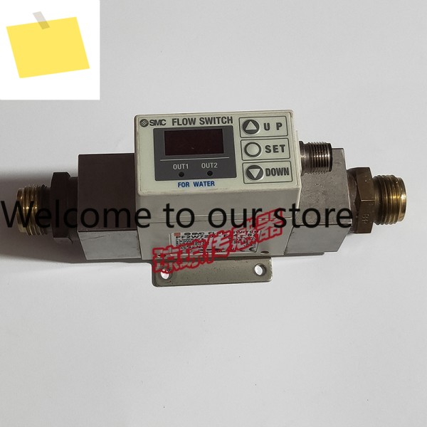 SMC 디지털 플로우 스위치 PF2W720-F04-67 유량계 제품 이미지