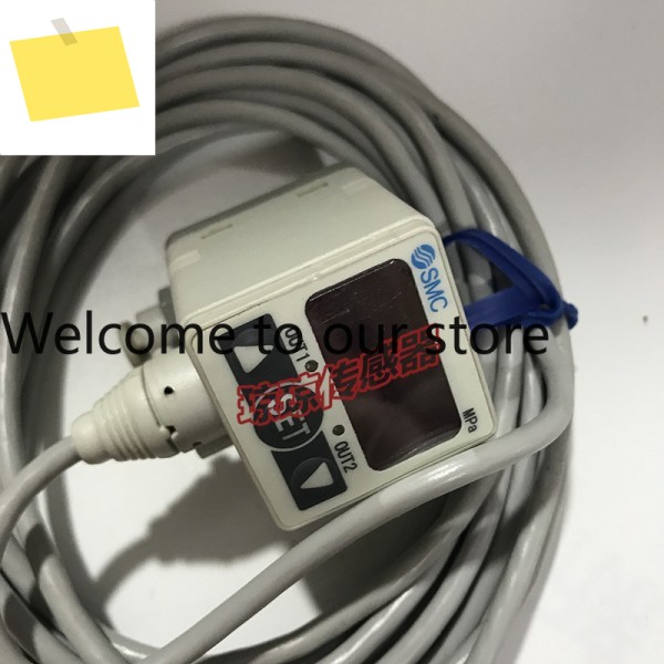SMC 디지털 압력 스위치 센서 ISE40-C4-22L-M C4-22 M 제품 이미지