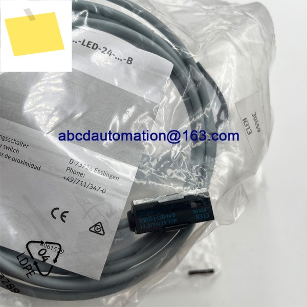 기존 SMEO-1-LED-24-B 30459 151672 근접 스위치 제품 이미지