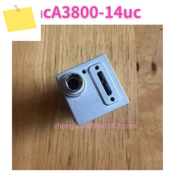 중고 acA3800-14uc 14uc 산업용 카메라 기능적으로 손상되지 않음 제품 이미지