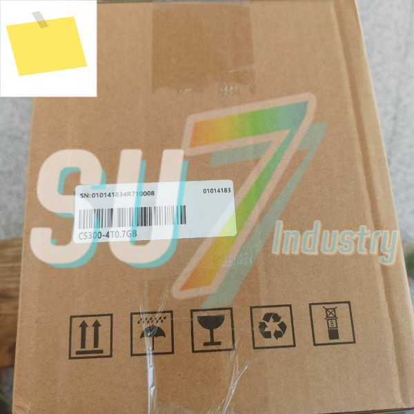 CS300-4T0.7GB 주파수 변환기 박스 내 새 제품 제품 이미지