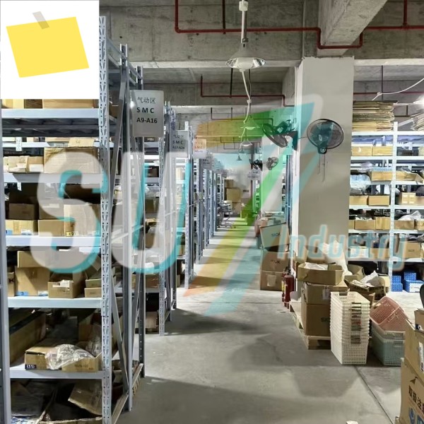 회로 NF32-SVF 2P 10A 차단기 새 제품 제품 이미지