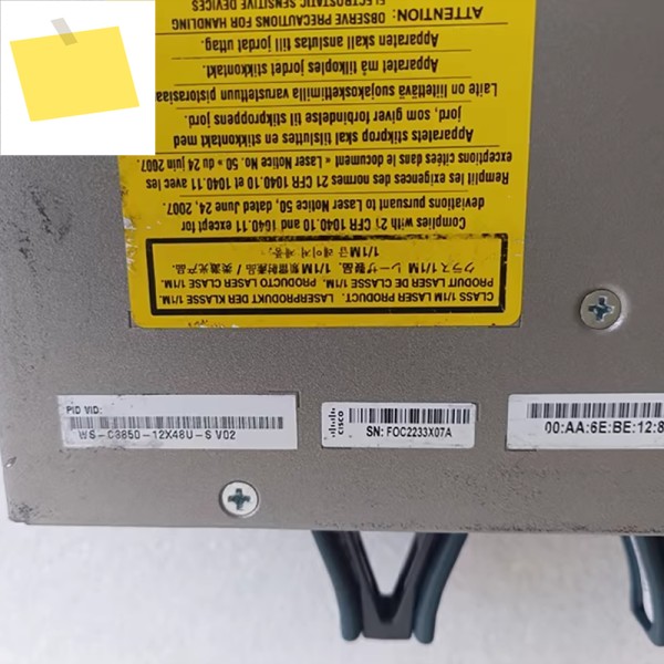 WS-C3850-12X48U-S 12포트 10G POE+48포트 UPOE 스위치 제품 이미지