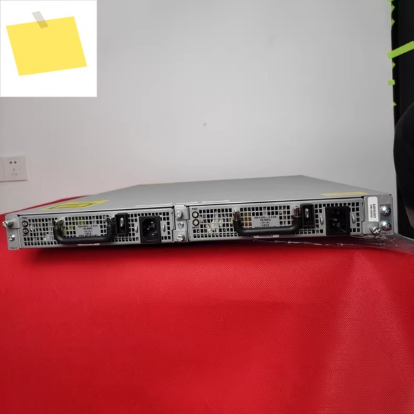 CISCO ME-3600X-24FS-M 24 포트 SFP 기가비트 10G 이더넷 스위치용 제품 이미지