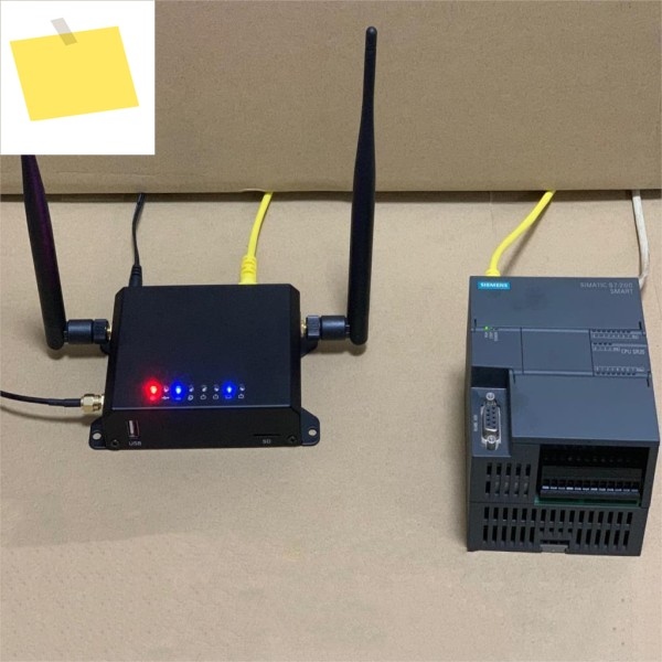 원격 제어 PLC HMI용 4포트 이더넷Wifi4G 게이트웨이 모듈 Siemens, Mitsubishi, Schneider, AB, Delta, Xinje, Omron USB 지원 제품 이미지