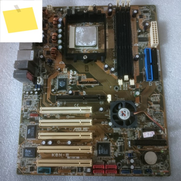 고품질 K8N-E DELUXE UAY REV:1.05 메인 에디션 제품 이미지