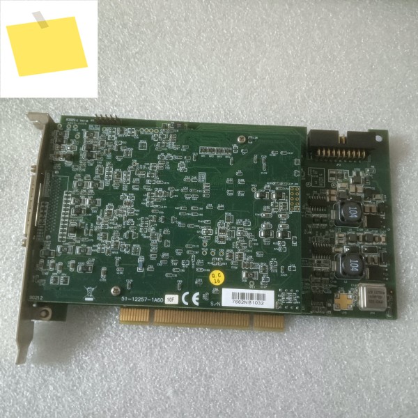 DAQ-2010-007 아날로그 출력 카드 고성능 수집 PCI2A000CB 제품 이미지