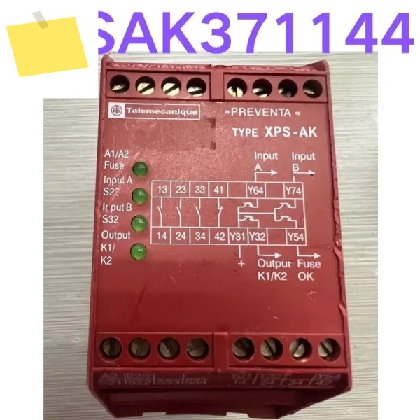 중고 테스트 OK 안전릴레이 XPSAK371144 제품 이미지